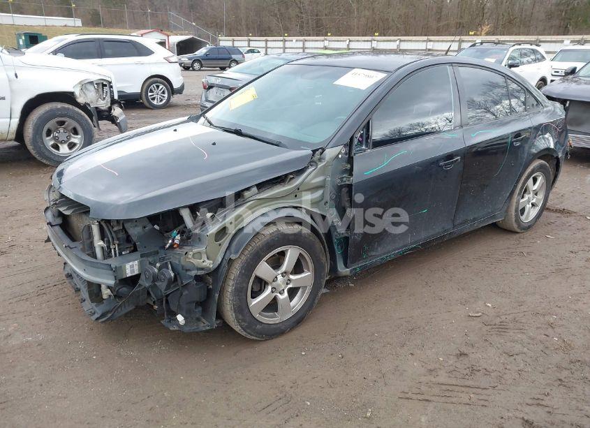 Photo 2 of 2014 Chevrolet Cruze 1LT AUTO (VIN 1G1PC5SB1E7177357)