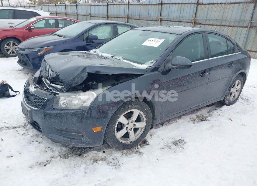Photo 2 of 2014 Chevrolet Cruze 1LT AUTO (VIN 1G1PC5SB1E7190772)