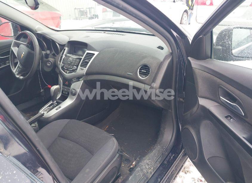 Photo 5 of 2014 Chevrolet Cruze 1LT AUTO (VIN 1G1PC5SB1E7190772)