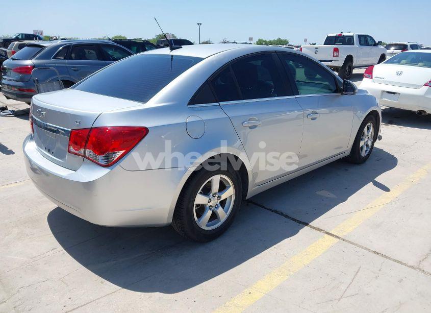 Photo 4 of 2014 Chevrolet Cruze 1LT AUTO (VIN 1G1PC5SB1E7206369)