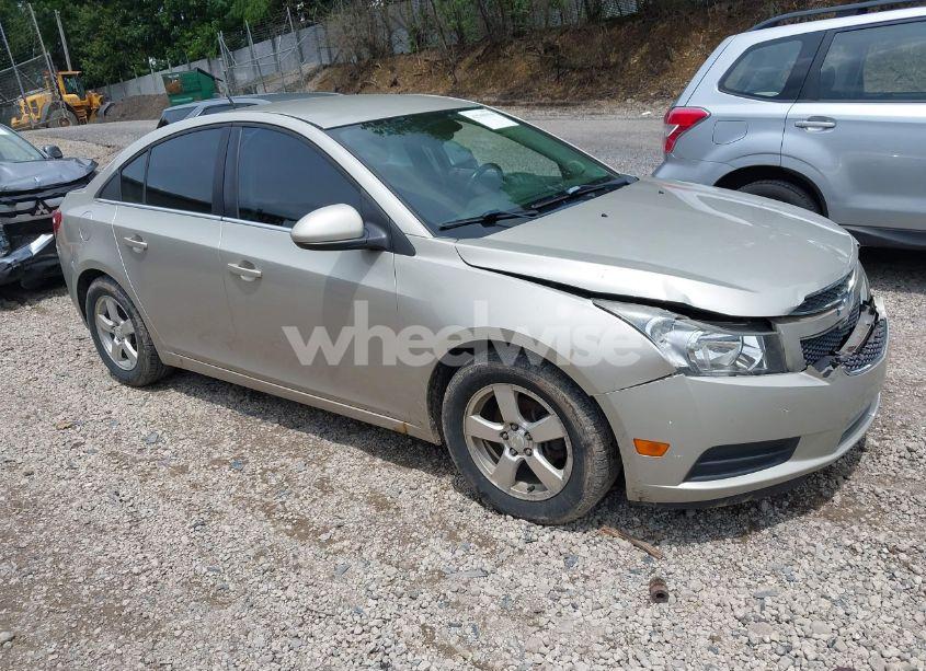 2014 Chevrolet Cruze 1LT AUTO (VIN 1G1PC5SB1E7246001) main photo