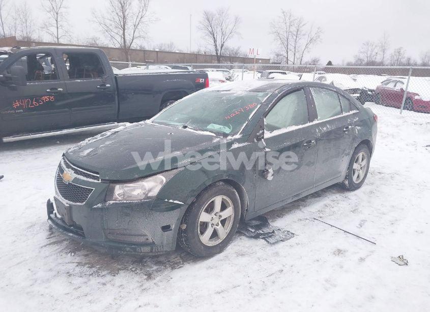 Photo 2 of 2014 Chevrolet Cruze 1LT AUTO (VIN 1G1PC5SB1E7327323)