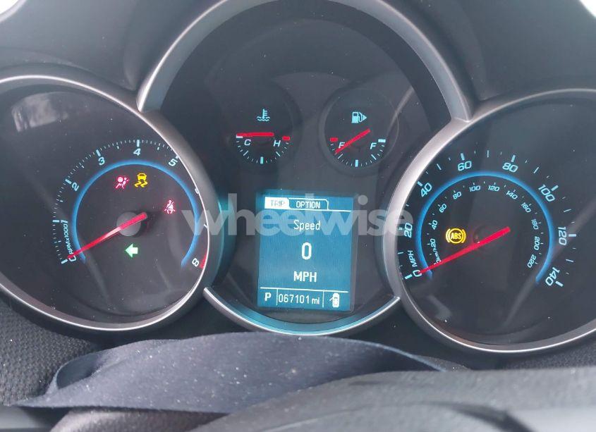 Photo 7 of 2014 Chevrolet Cruze 1LT AUTO (VIN 1G1PC5SB1E7327323)