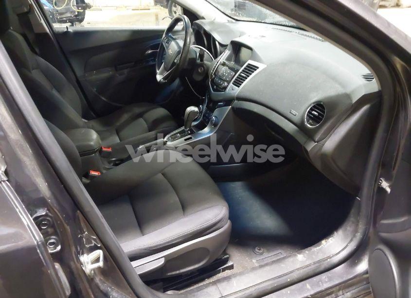 Photo 5 of 2014 Chevrolet Cruze 1LT AUTO (VIN 1G1PC5SB1E7338466)