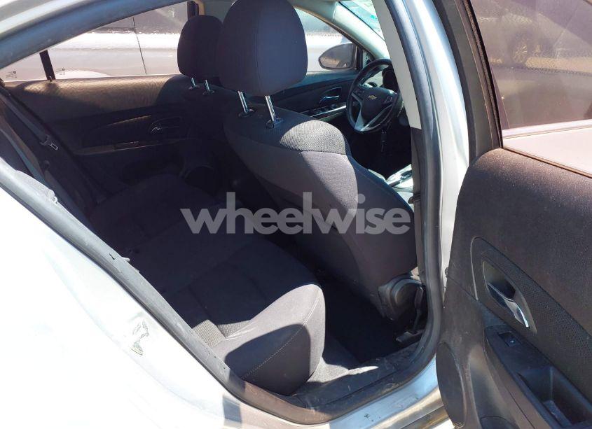 Photo 8 of 2014 Chevrolet Cruze 1LT AUTO (VIN 1G1PC5SB1E7363707)