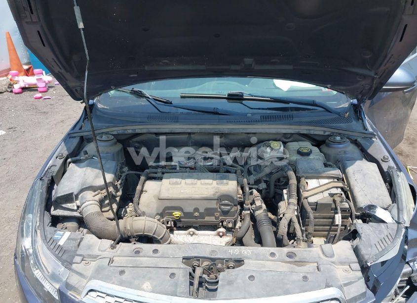 Photo 10 of 2014 Chevrolet Cruze 1LT AUTO (VIN 1G1PC5SB1E7366199)