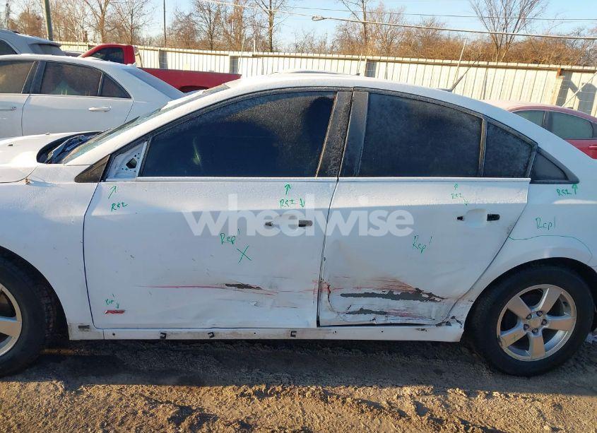 Photo 15 of 2014 Chevrolet Cruze 1LT AUTO (VIN 1G1PC5SB1E7369670)