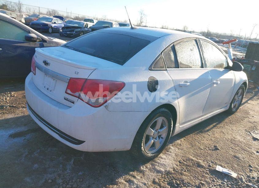 Photo 4 of 2014 Chevrolet Cruze 1LT AUTO (VIN 1G1PC5SB1E7369670)