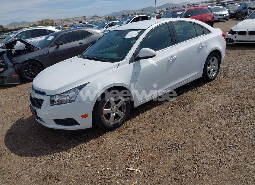 Photo 2 of 2014 Chevrolet Cruze 1LT AUTO (VIN 1G1PC5SB1E7370771)