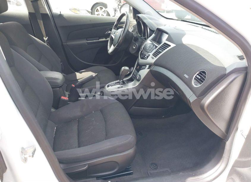 Photo 5 of 2014 Chevrolet Cruze 1LT AUTO (VIN 1G1PC5SB1E7370771)