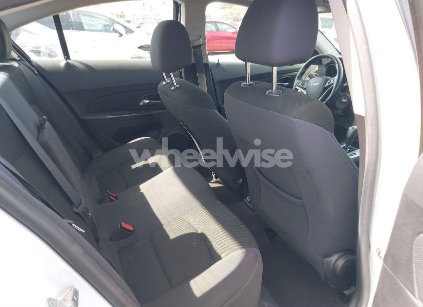 Photo 8 of 2014 Chevrolet Cruze 1LT AUTO (VIN 1G1PC5SB1E7370771)