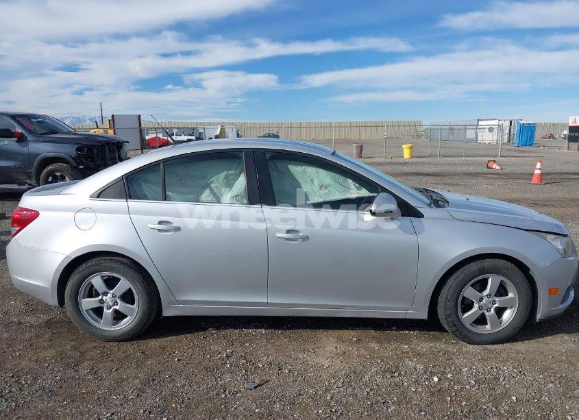 Photo 13 of 2014 Chevrolet Cruze 1LT AUTO (VIN 1G1PC5SB1E7399610)