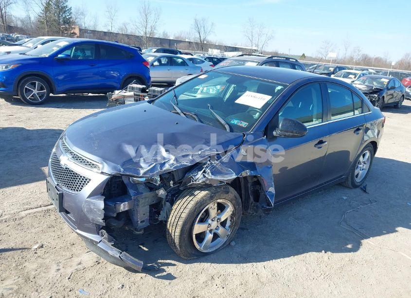 Photo 2 of 2014 Chevrolet Cruze 1LT AUTO (VIN 1G1PC5SB1E7429558)