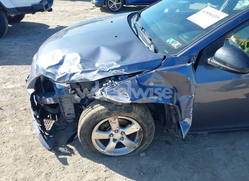 Photo 6 of 2014 Chevrolet Cruze 1LT AUTO (VIN 1G1PC5SB1E7429558)