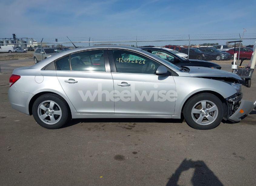 Photo 13 of 2014 Chevrolet Cruze 1LT AUTO (VIN 1G1PC5SB1E7472510)