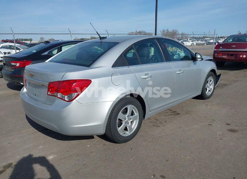Photo 4 of 2014 Chevrolet Cruze 1LT AUTO (VIN 1G1PC5SB1E7472510)