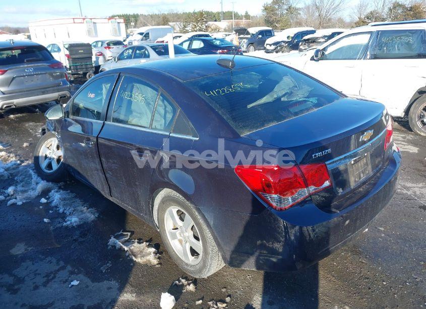 Photo 3 of 2015 Chevrolet Cruze 1LT AUTO (VIN 1G1PC5SB1F7112557)