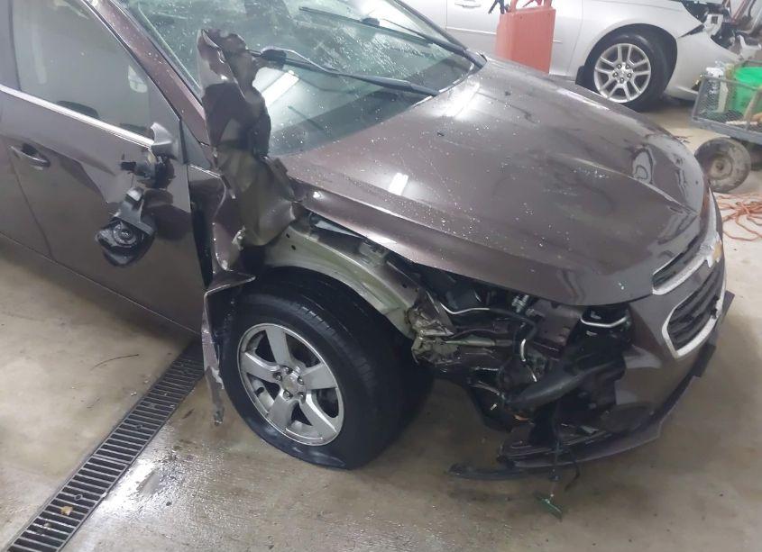 Photo 6 of 2015 Chevrolet Cruze 1LT AUTO (VIN 1G1PC5SB1F7119959)