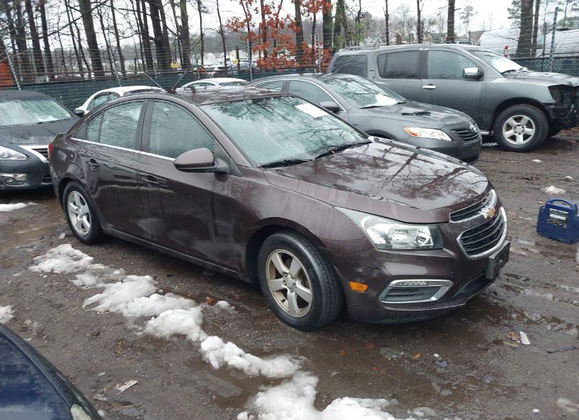 2015 Chevrolet Cruze 1LT AUTO (VIN 1G1PC5SB1F7140150) main photo