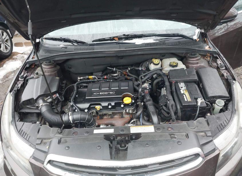 Photo 10 of 2015 Chevrolet Cruze 1LT AUTO (VIN 1G1PC5SB1F7140150)