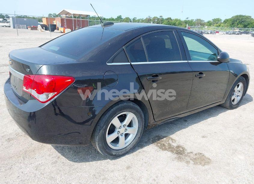Photo 4 of 2015 Chevrolet Cruze 1LT AUTO (VIN 1G1PC5SB1F7142206)