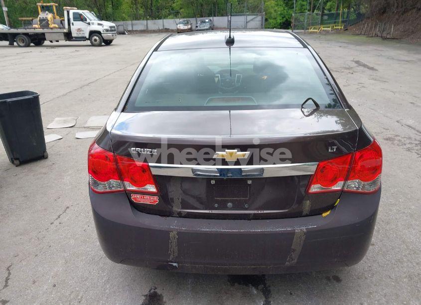 Photo 16 of 2015 Chevrolet Cruze 1LT AUTO (VIN 1G1PC5SB1F7143209)