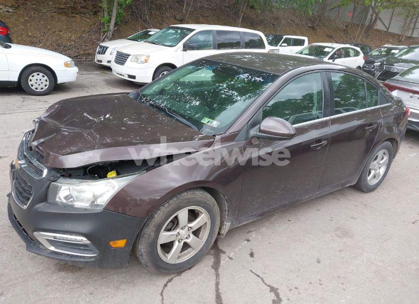 Photo 2 of 2015 Chevrolet Cruze 1LT AUTO (VIN 1G1PC5SB1F7143209)