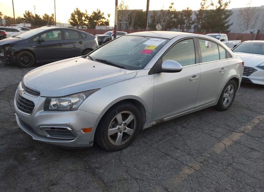 Photo 2 of 2015 Chevrolet Cruze 1LT AUTO (VIN 1G1PC5SB1F7149902)