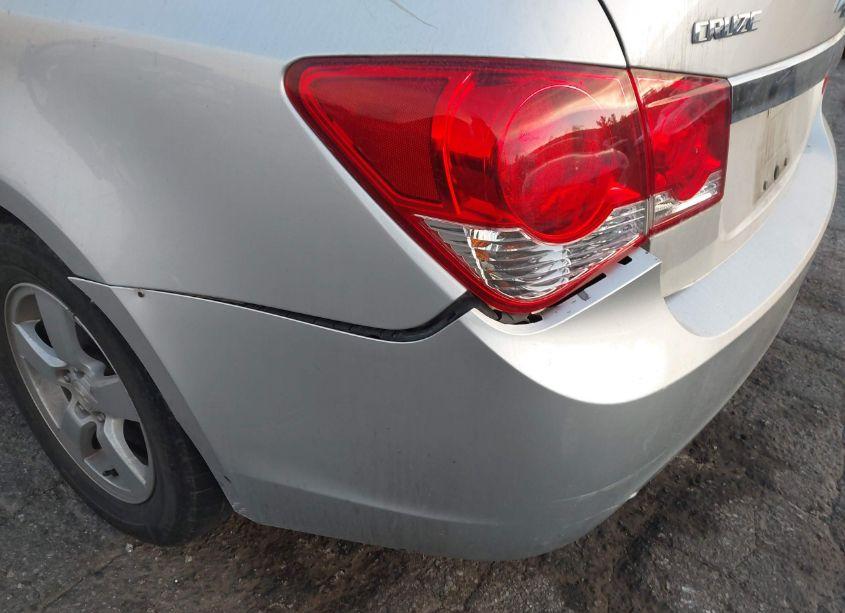 Photo 6 of 2015 Chevrolet Cruze 1LT AUTO (VIN 1G1PC5SB1F7149902)