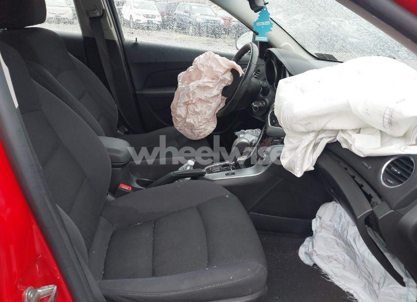 Photo 5 of 2015 Chevrolet Cruze 1LT AUTO (VIN 1G1PC5SB1F7171074)