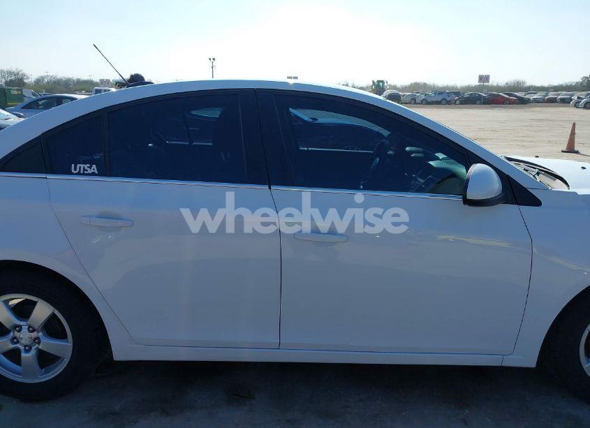 Photo 13 of 2015 Chevrolet Cruze 1LT AUTO (VIN 1G1PC5SB1F7214425)