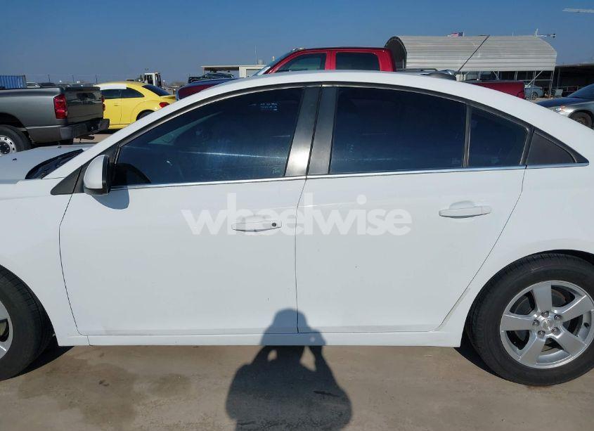 Photo 14 of 2015 Chevrolet Cruze 1LT AUTO (VIN 1G1PC5SB1F7214425)