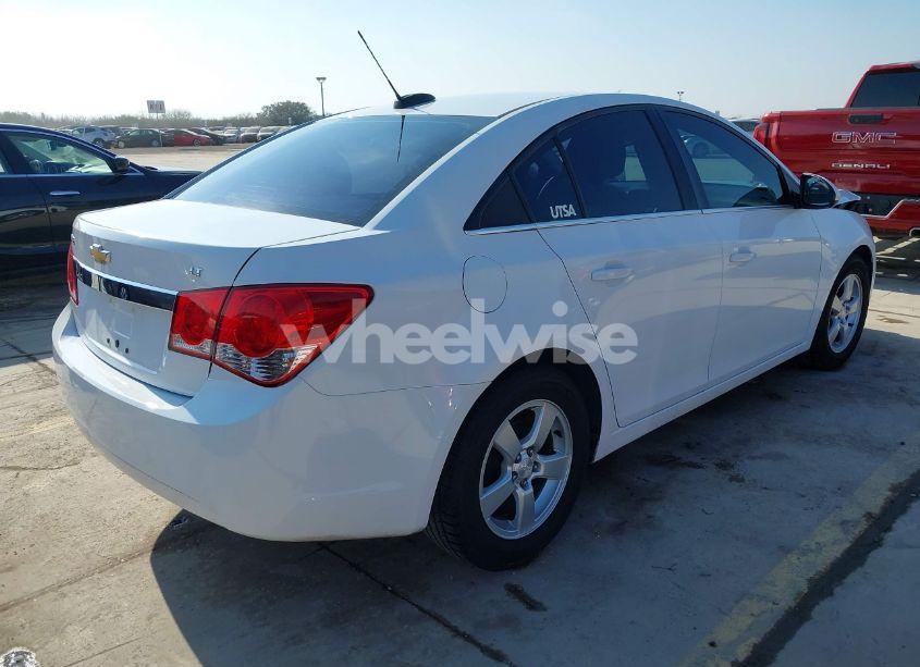 Photo 4 of 2015 Chevrolet Cruze 1LT AUTO (VIN 1G1PC5SB1F7214425)