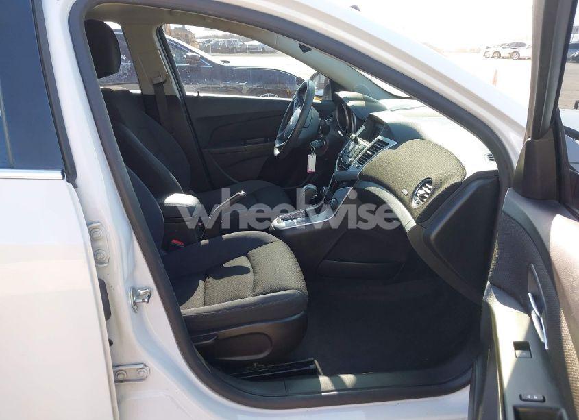 Photo 5 of 2015 Chevrolet Cruze 1LT AUTO (VIN 1G1PC5SB1F7214425)