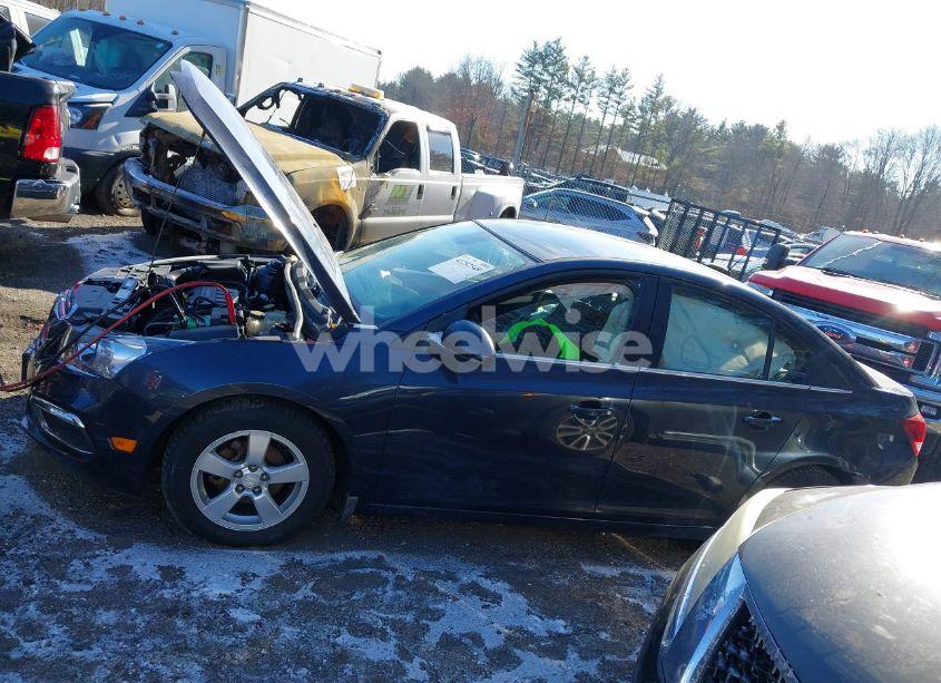 Photo 14 of 2015 Chevrolet Cruze 1LT AUTO (VIN 1G1PC5SB1F7246937)
