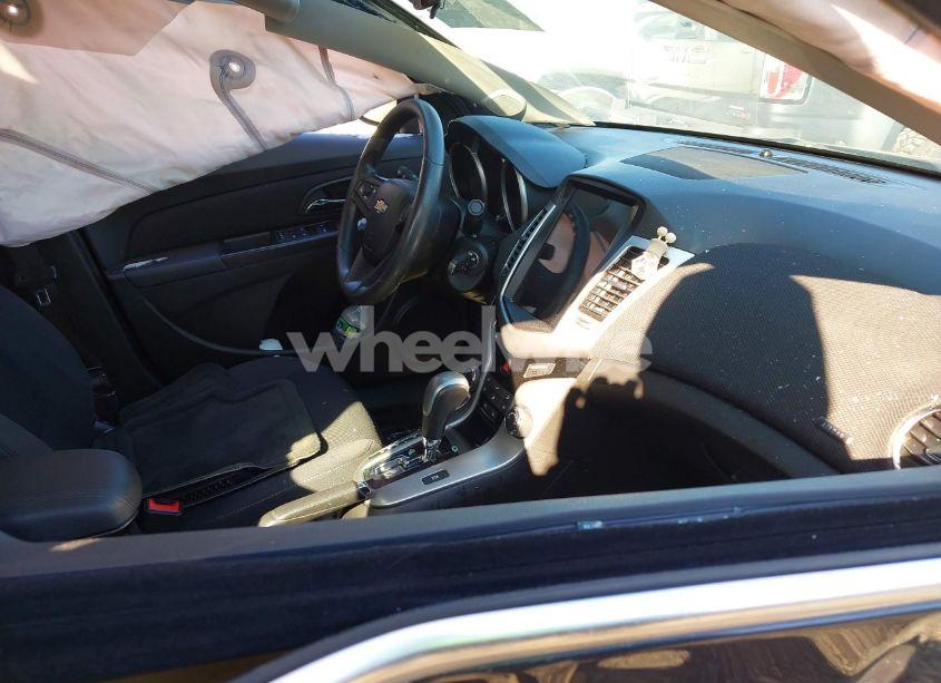 Photo 5 of 2015 Chevrolet Cruze 1LT AUTO (VIN 1G1PC5SB1F7246937)