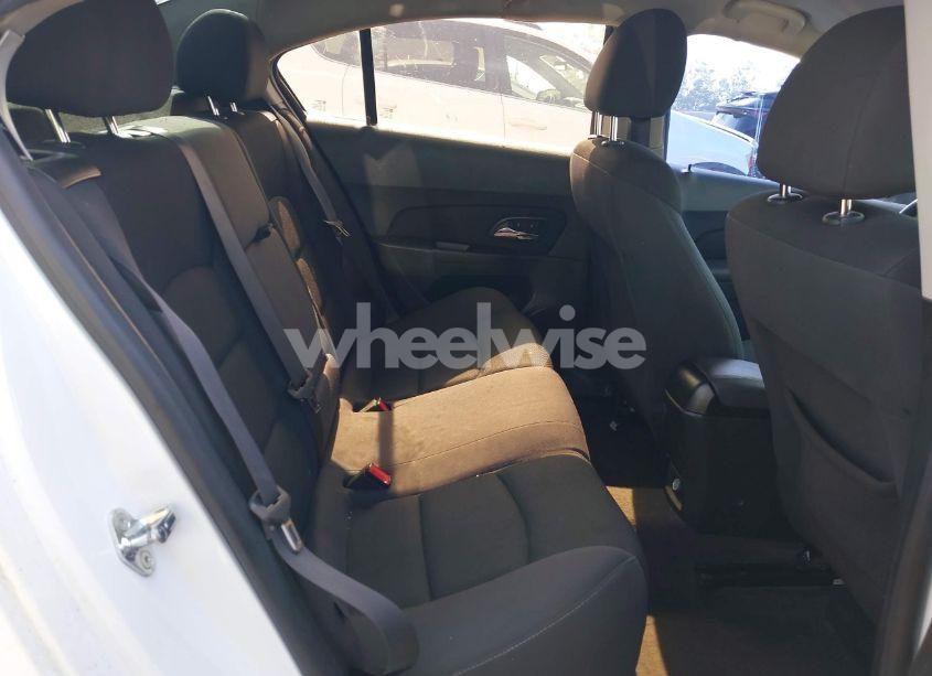 Photo 8 of 2015 Chevrolet Cruze 1LT AUTO (VIN 1G1PC5SB1F7250681)