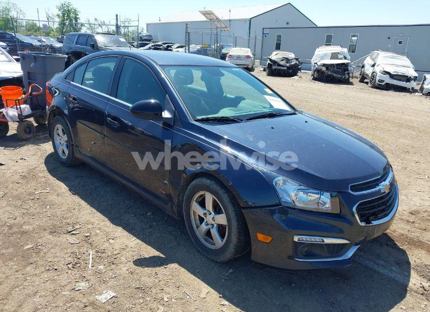 2015 Chevrolet Cruze 1LT AUTO (VIN 1G1PC5SB1F7267321) main photo