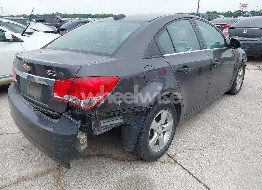 Photo 4 of 2015 Chevrolet Cruze 1LT AUTO (VIN 1G1PC5SB1F7299766)