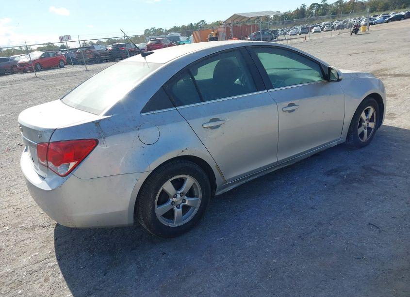 Photo 4 of 2013 Chevrolet Cruze 1LT AUTO (VIN 1G1PC5SB2D7138145)
