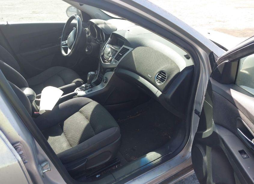 Photo 5 of 2013 Chevrolet Cruze 1LT AUTO (VIN 1G1PC5SB2D7138145)
