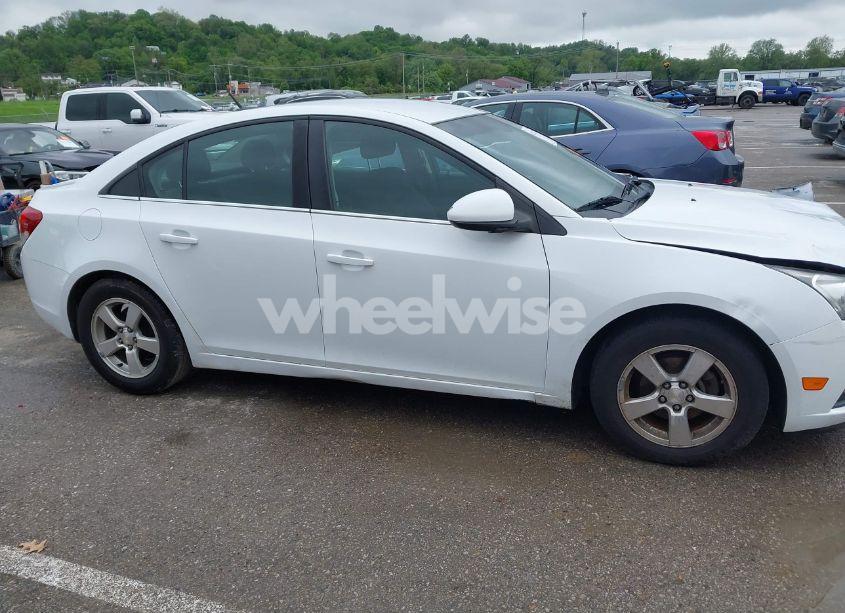 Photo 13 of 2013 Chevrolet Cruze 1LT AUTO (VIN 1G1PC5SB2D7141904)