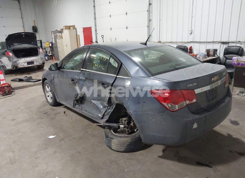 Photo 3 of 2013 Chevrolet Cruze 1LT AUTO (VIN 1G1PC5SB2D7209716)