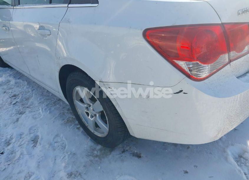 Photo 6 of 2013 Chevrolet Cruze LT (VIN 1G1PC5SB2D7262190)