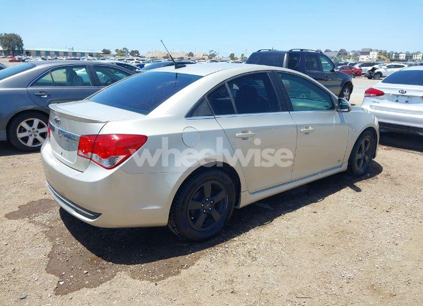 Photo 4 of 2013 Chevrolet Cruze 1LT AUTO (VIN 1G1PC5SB2D7279359)