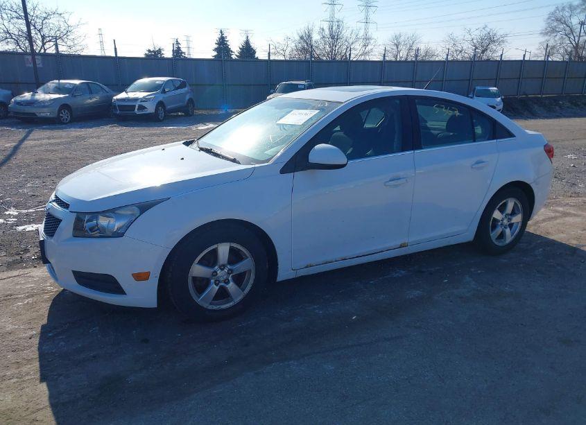 Photo 2 of 2013 Chevrolet Cruze 1LT AUTO (VIN 1G1PC5SB2D7285856)