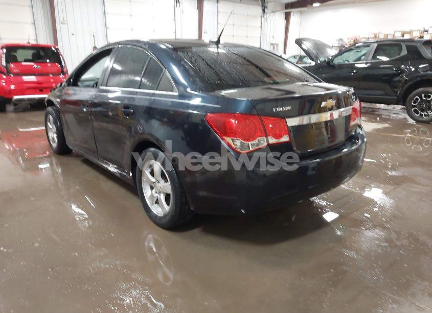 Photo 3 of 2014 Chevrolet Cruze 1LT AUTO (VIN 1G1PC5SB2E7127244)
