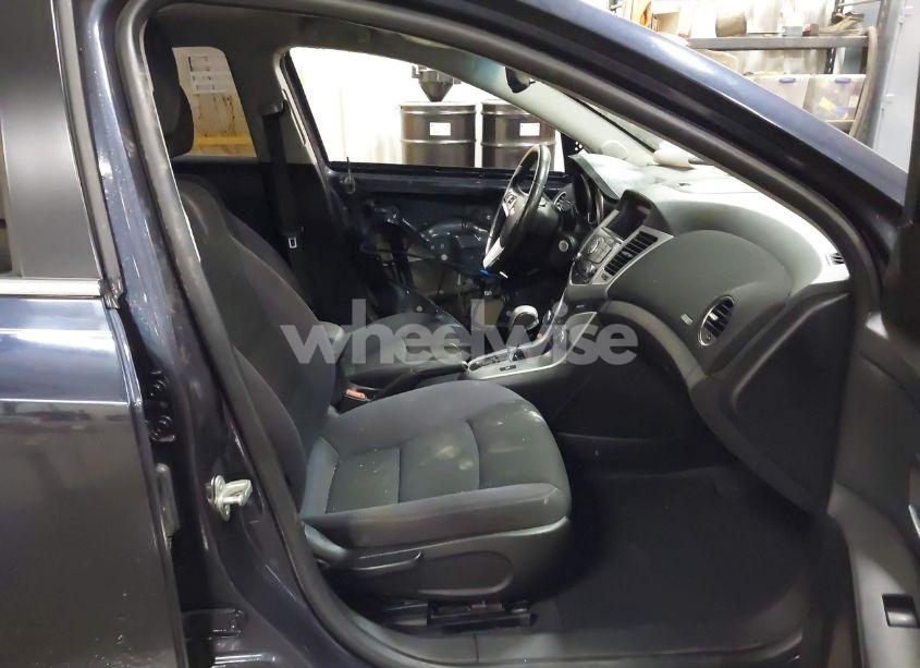 Photo 5 of 2014 Chevrolet Cruze 1LT AUTO (VIN 1G1PC5SB2E7127244)