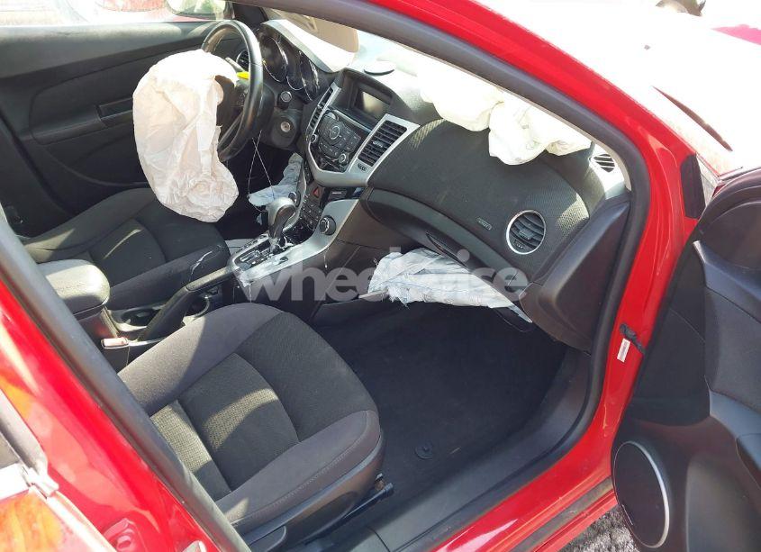 Photo 5 of 2014 Chevrolet Cruze 1LT AUTO (VIN 1G1PC5SB2E7137630)