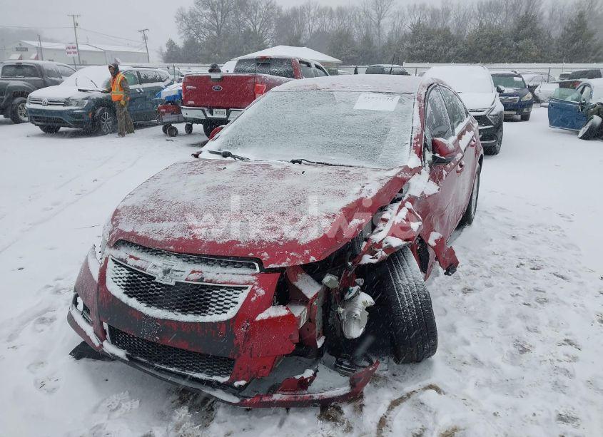 Photo 2 of 2014 Chevrolet Cruze 1LT AUTO (VIN 1G1PC5SB2E7167310)